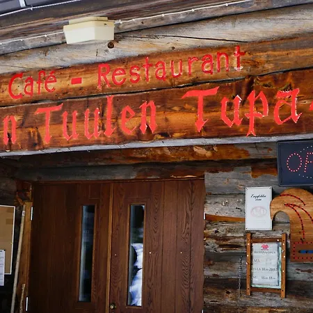 Neljaen Tuulen Tupa Bed & Breakfast Kaamanen