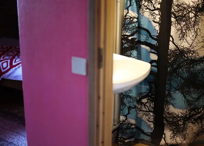 Neljän Tuulen Tupa Aamiaismajoitus