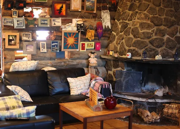 Neljaen Tuulen Tupa *